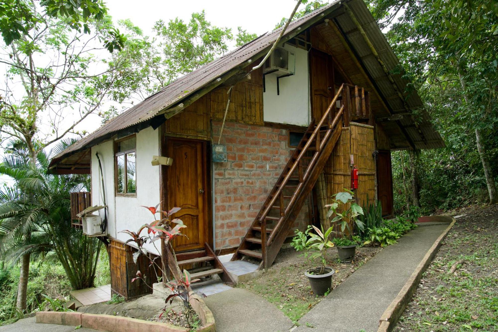 Samai Lodge Holistic Living Olon Exterior photo